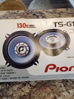 PIONEER Black and Light Blue Car Speakers TS-G1 Series New